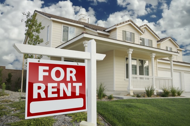 Alquileres residenciales en alza en Florida, en otros estados bajan
