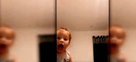 Viral: Niña propina cachetada a su hermana (VIDEO)