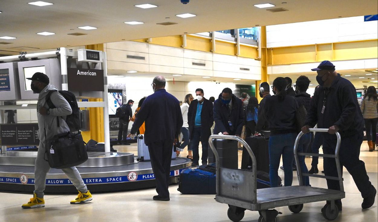 EEUU impone restricciones a viajeros del sur de África ante variante ómicron