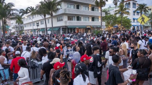 “Spring Break” un disfrute que disgusta en Miami Beach
