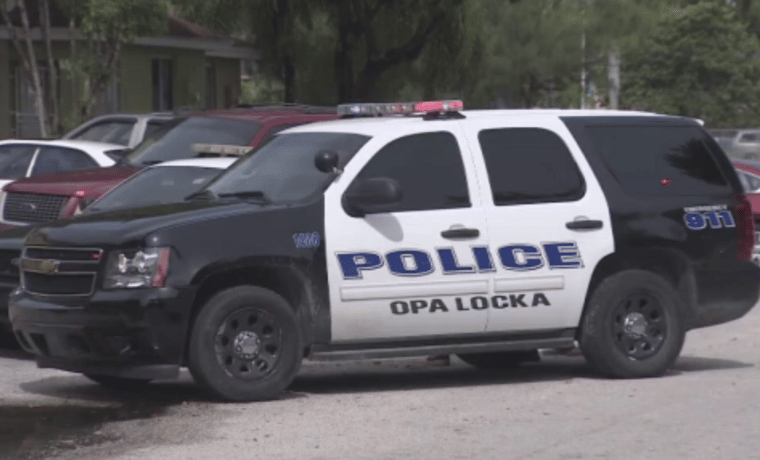Arrestan a teniente en Opa-Locka por golpear a joven de 19 años