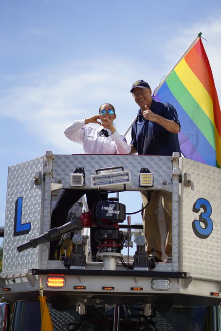 Con un gran desfile celebran el orgullo gay en Miami Beach