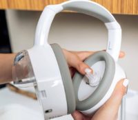 Inventan audífonos que limpian los oídos… y el resultado es repulsivo