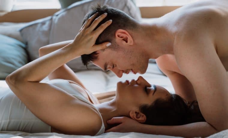 ¿Cómo alimentar el deseo sexual con tu pareja?