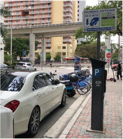 Comisionados de Miami piden más estacionamientos en la ciudad