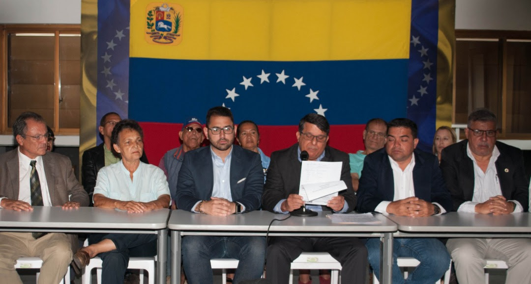 Partidos democráticos de Venezuela ratifican a Juan Guaidó en la presidencia del Parlamento