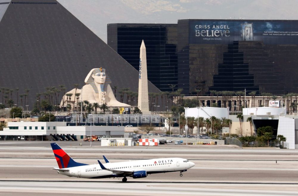 Ola de calor ocasionó múltiples desmayos dentro de avión en Las Vegas