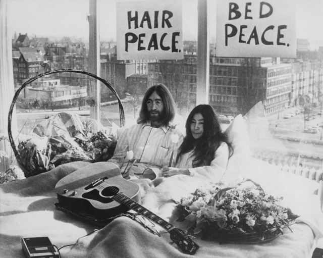 “Dale una oportunidad a la paz” de John Lennon se escuchó en toda Europa