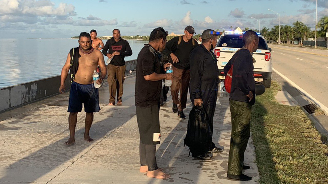 17 balseros cubanos tocaron tierra en costas de Key West