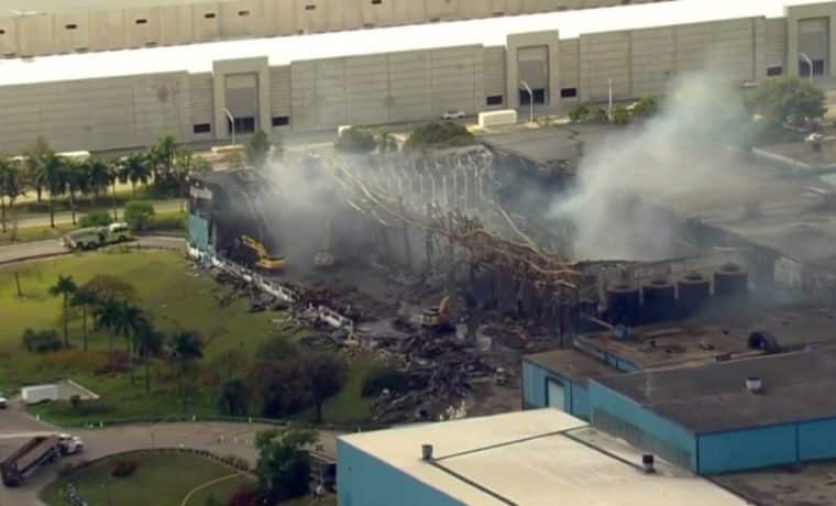 Siguen las consecuencias por incendio en planta de Doral: Ahora demolerán estructuras