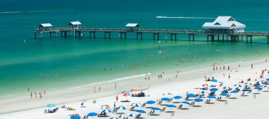 Relajan medidas en playas de Florida: Se podrá tomar sol en Satellite Beach y Cocoa Beach