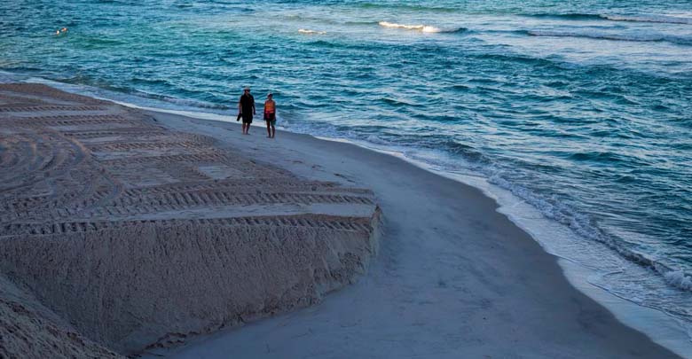 ¡Con una serie de condiciones! Playas de Miami-Dade abrirán los lunes y los usuarios podrán tomar el sol