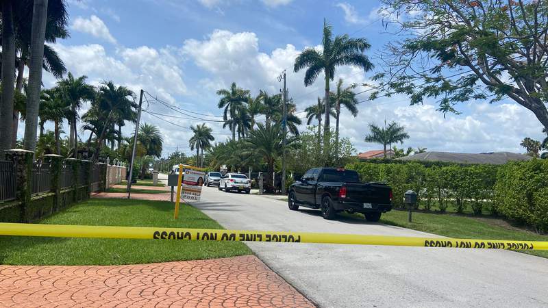 Policía de Miami-Dade atiende reporte de invasión a vivienda