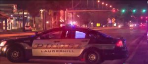 Buscan a un conductor que mató a una mujer en Lauderhill