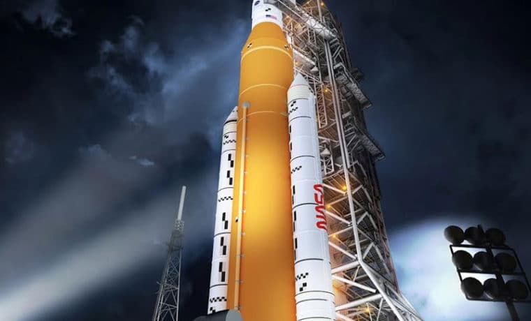 Cohete lunar de la NASA ya está en la plataforma listo para nuevo lanzamiento