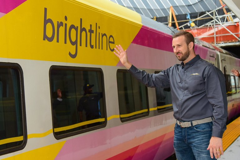 Brightline se prepara para solicitar mil millones de dólares en financiamiento