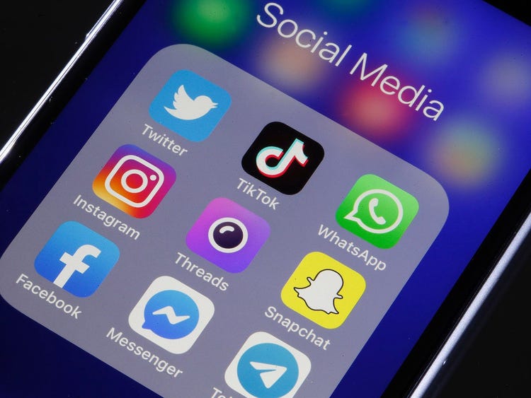 Florida buscará legislar sobre los riesgos de las redes sociales