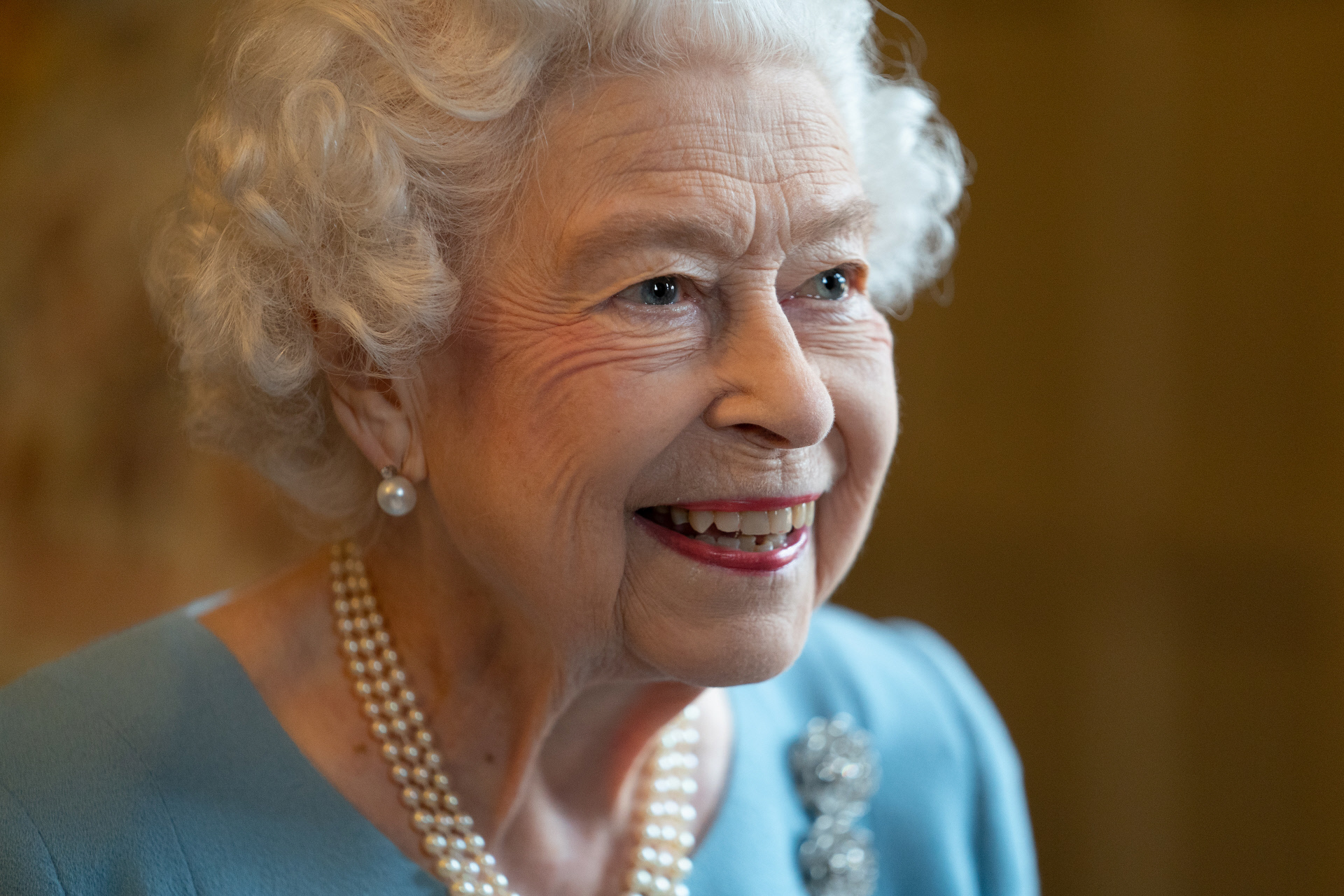La reina Isabel II prohibió la presencia de Meghan Markle y estos familiares en el acto de sus 70 años de reinado