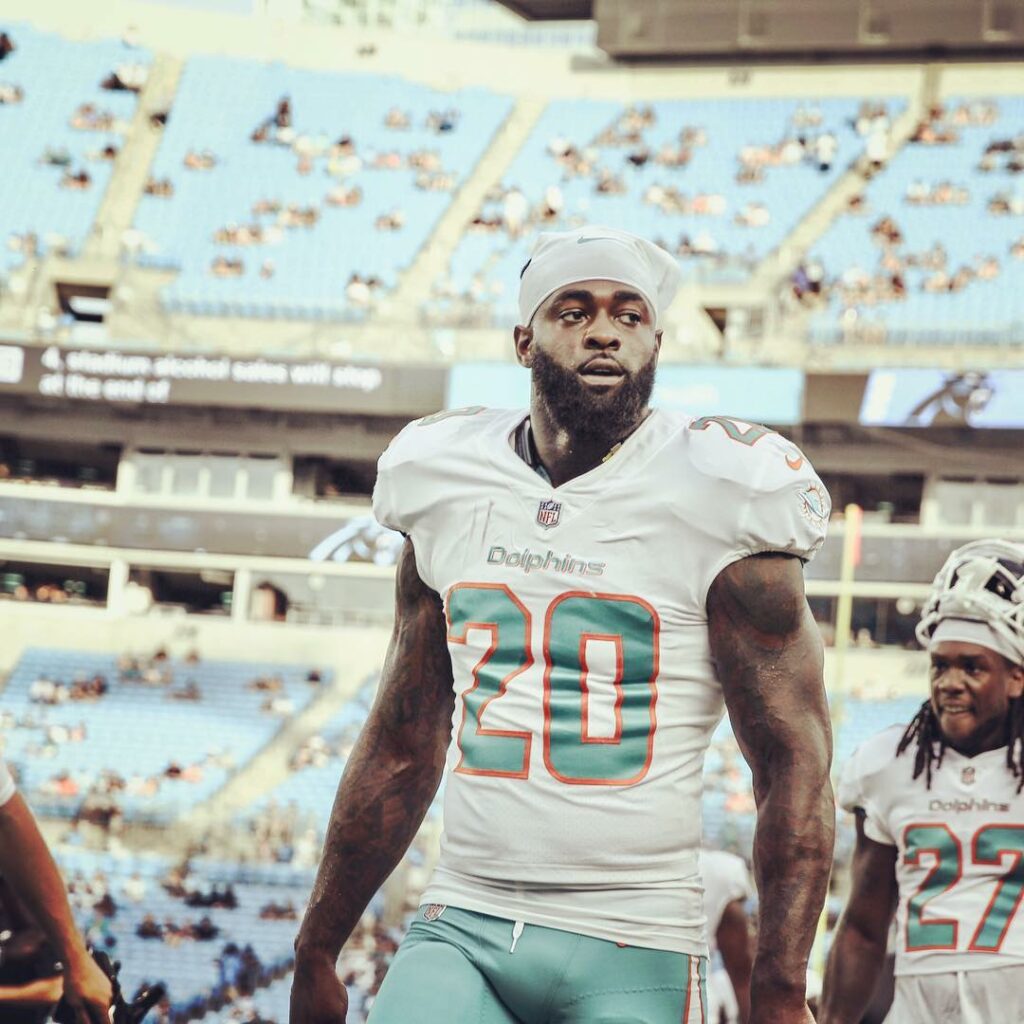 Reshad Jones Miami Dolphins estafa
