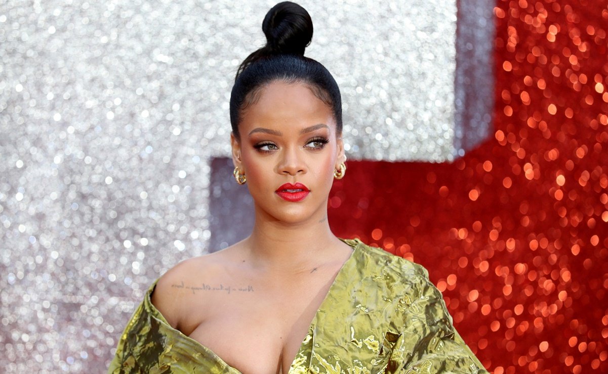 Rihanna se convirtió en la artista musical femenina más rica del mundo