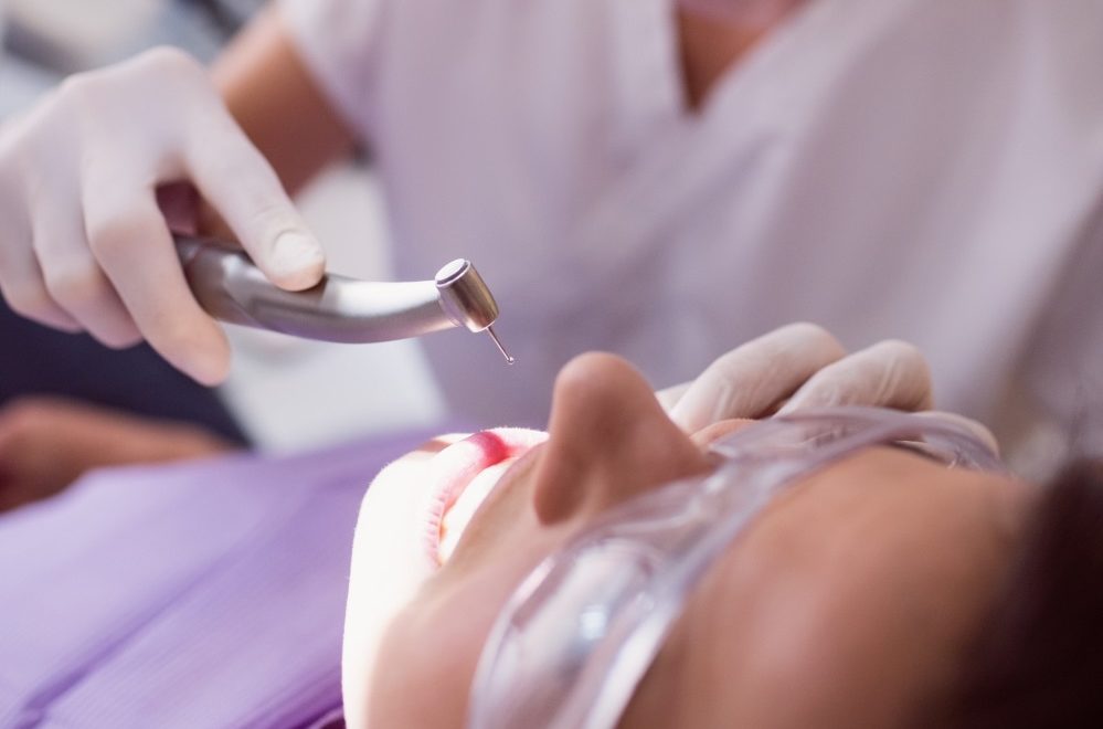 Las mujeres embarazadas deben atender su salud bucal