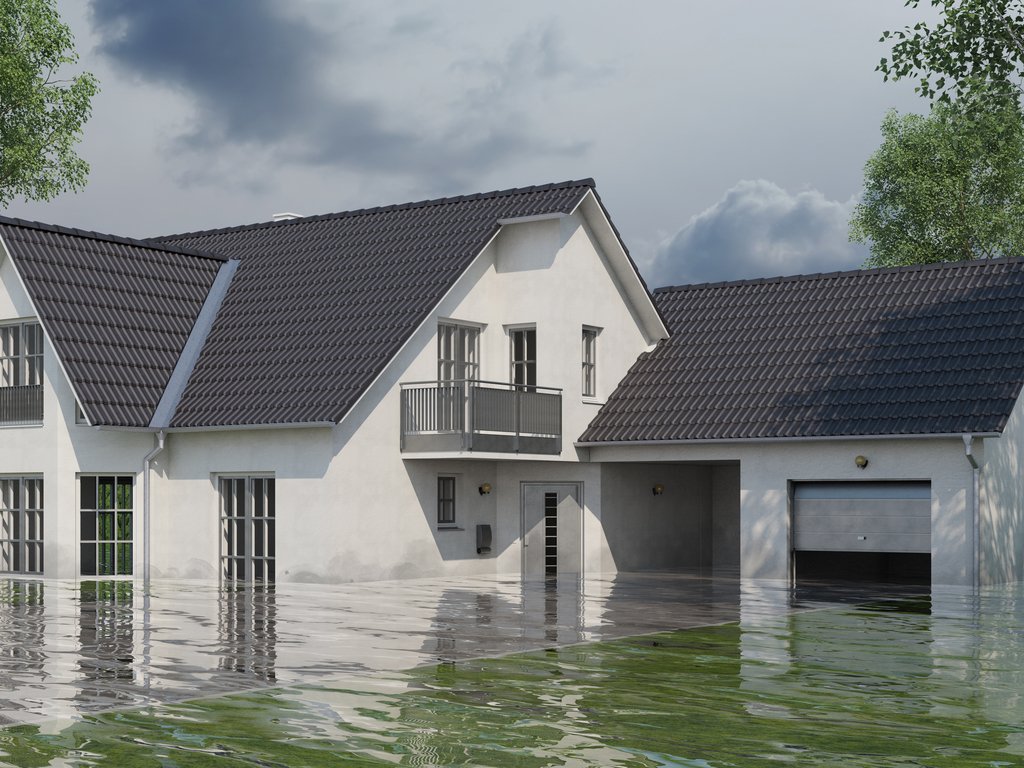 ¿Cómo sé si debo comprar un seguro de inundación?