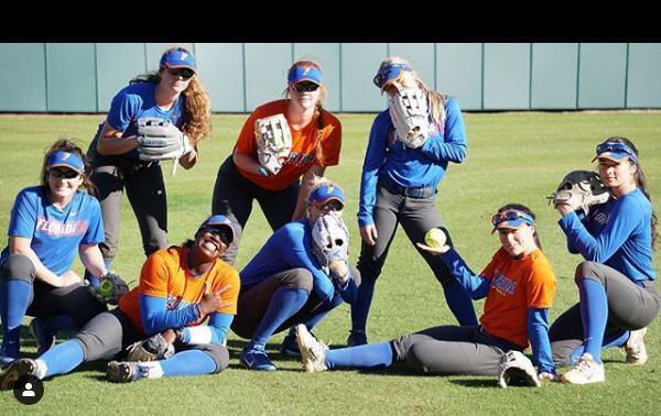 ¡Hermosas! Universidad de Florida cuenta con un sexy equipo de softbol femenino (Fotos)