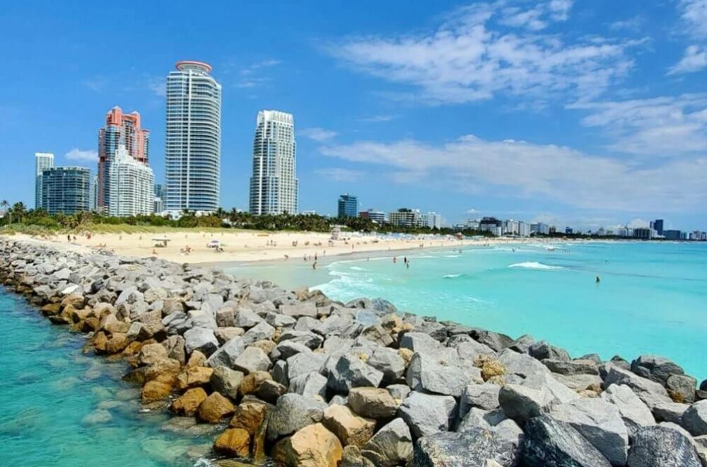 Desaparece nadador en Miami Beach en medio de corrientes de resaca