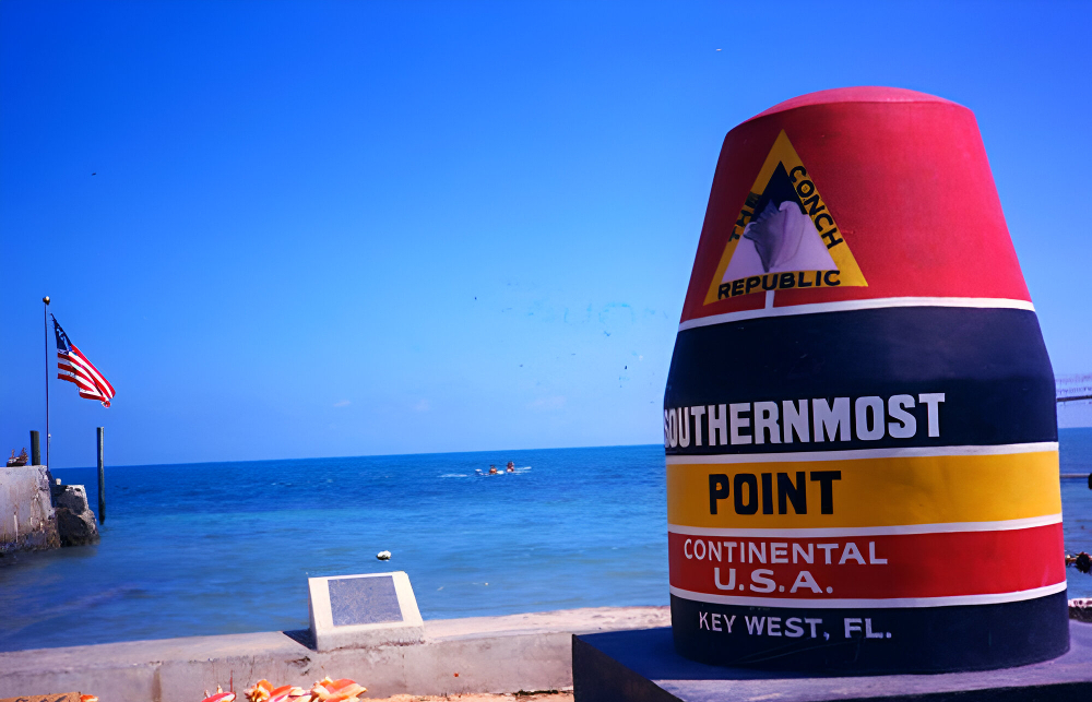 Por reparaciones: retirarán por un año la boya Southernmost Point de Key West