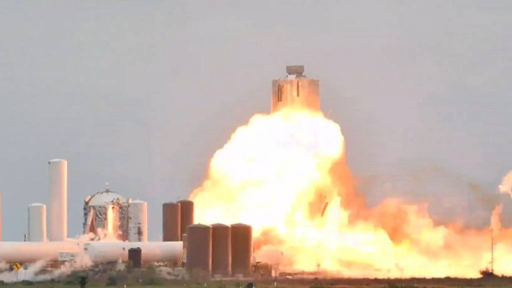 ¡Descomunal explosión! Destruido el cohete SpaceX Raptor que iba para Marte (Video)