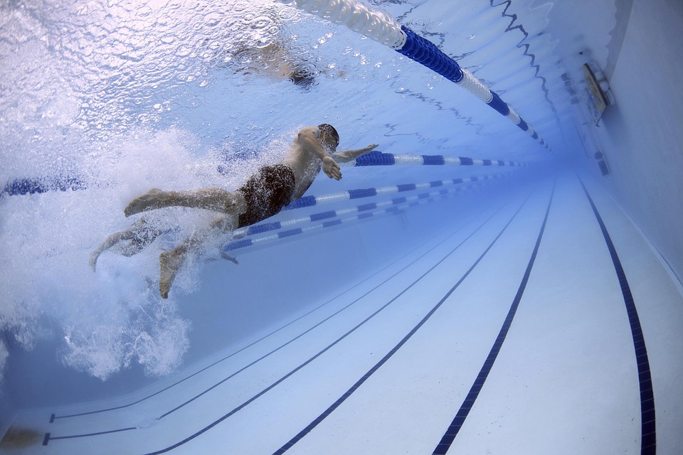 Presentan proyecto de ley que obligue a las escuelas de los distritos de Florida a impartir lecciones de natación