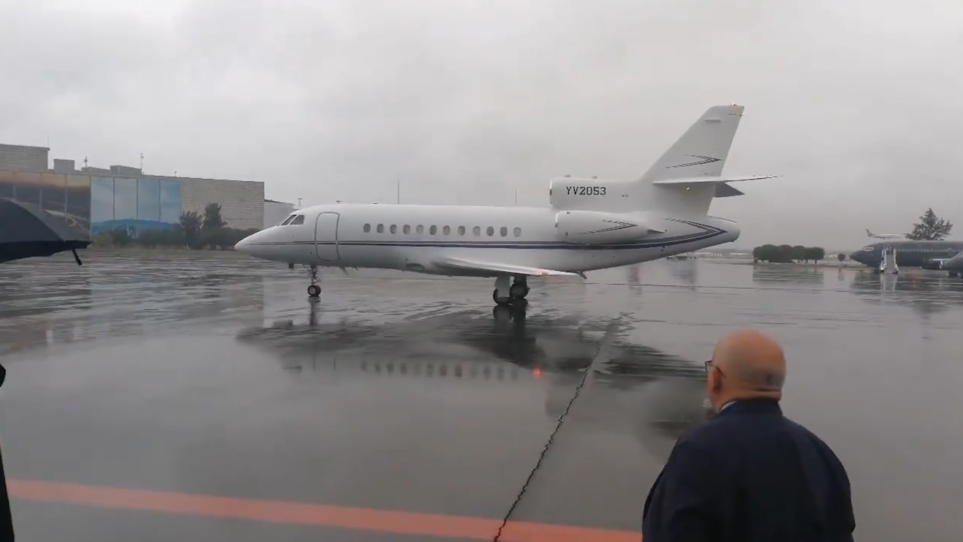 Díaz-Canel llega a México con su esposa en un jet privado del Estado venezolano