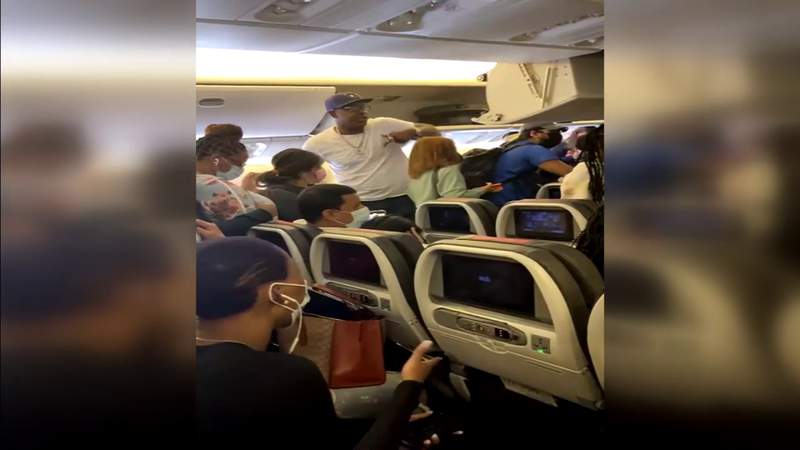 Pasajero alborotador retrasó un vuelo a Miami desde Nueva York