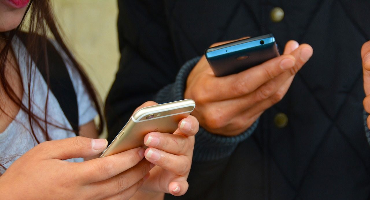 ¡Volvió la privacidad! En México es ilegal que tu pareja revise tu teléfono móvil sin previa autorización