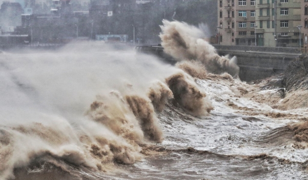 Tifón Lekima en su paso por China dejó 32 muertos y al menos 5 millones de afectados