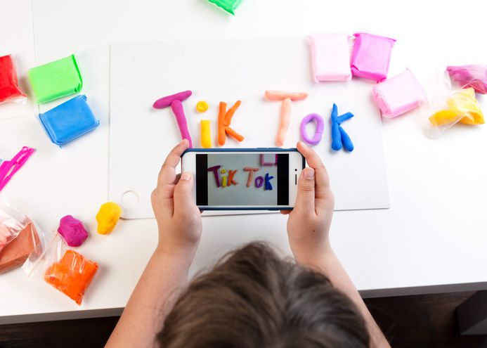 Florida se suma a investigación sobre el efecto de TikTok en salud de los niños