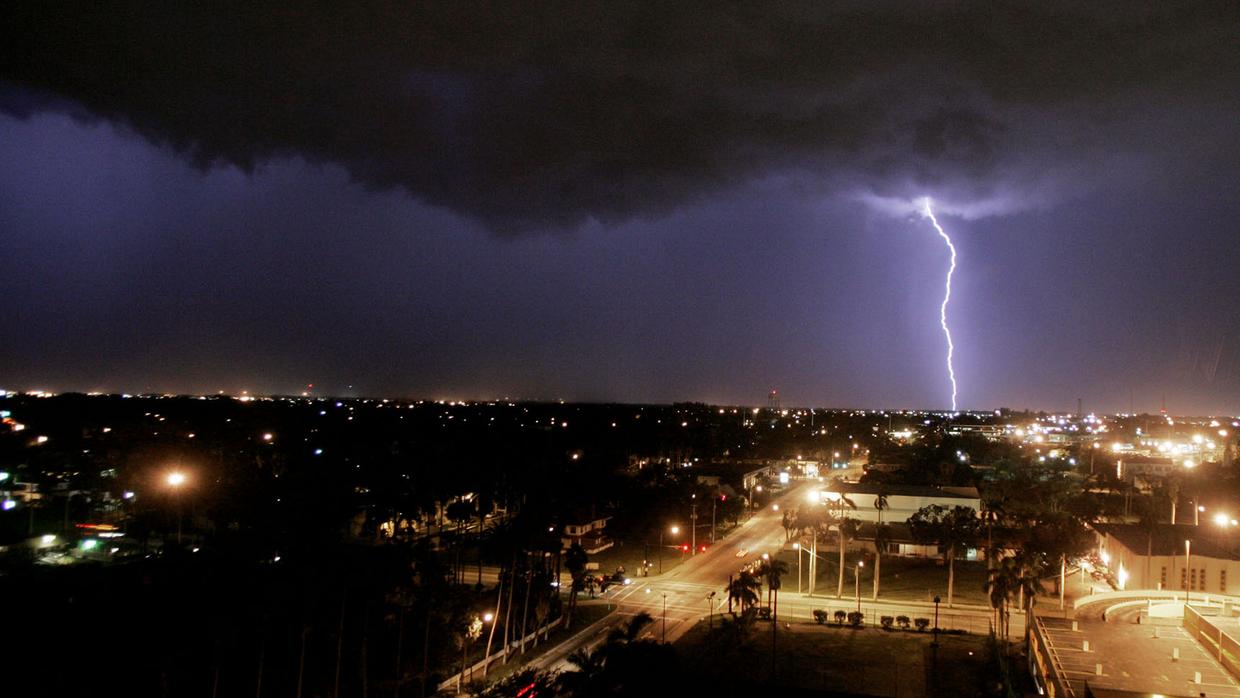 Murió electrocutada joven de 17 años tras tormenta en Florida