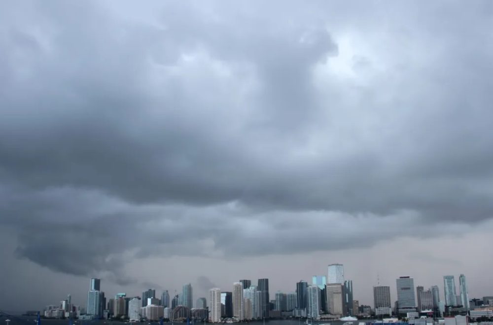 Miami-Dade y Broward bajo alerta de tormentas severas