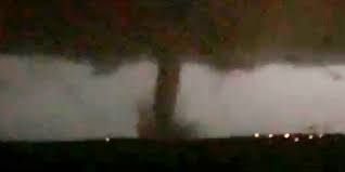 15 tornados azotan Texas, Oklahoma y Arkansas en menos de 48 horas