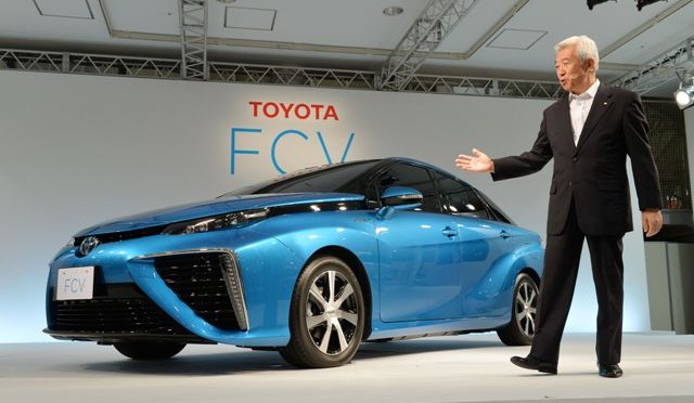 Toyota aumentará su línea de vehículos eléctricos
