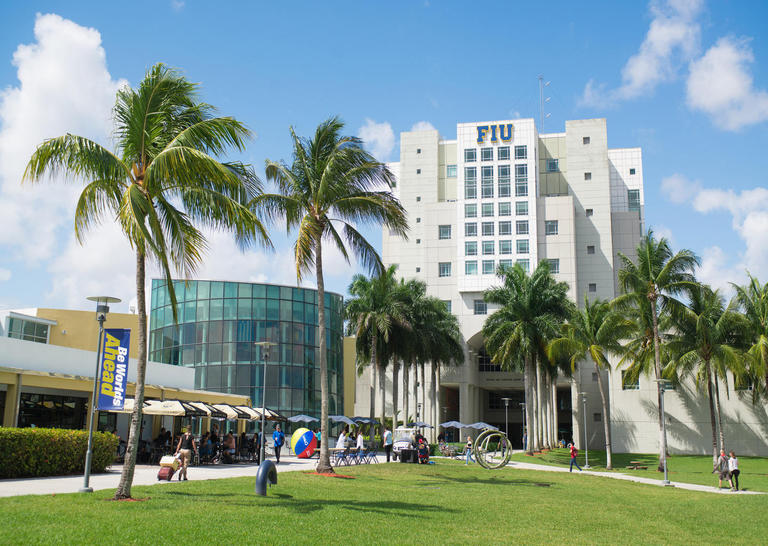 Universidad Internacional de Florida apoyará a venezolanos con el TPS