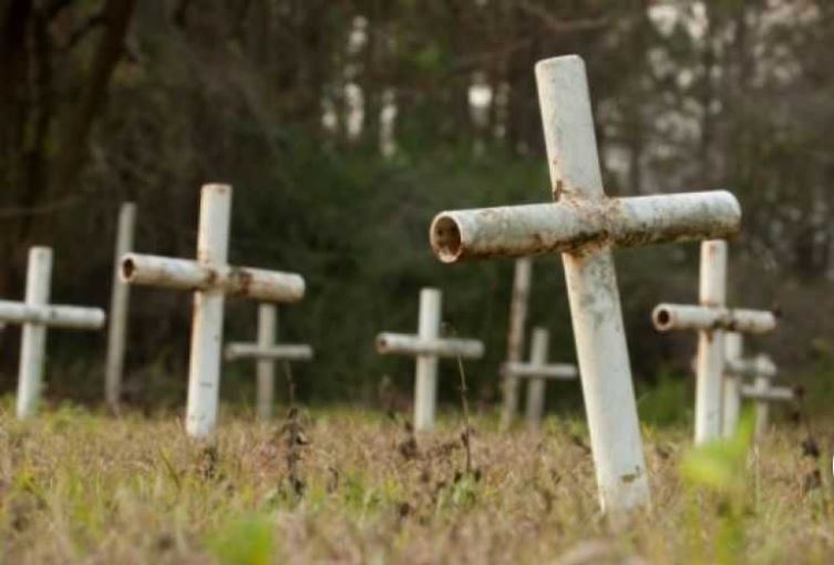 Encontraron 27 tumbas “clandestinas” cerca de la escuela de reforma de Florida