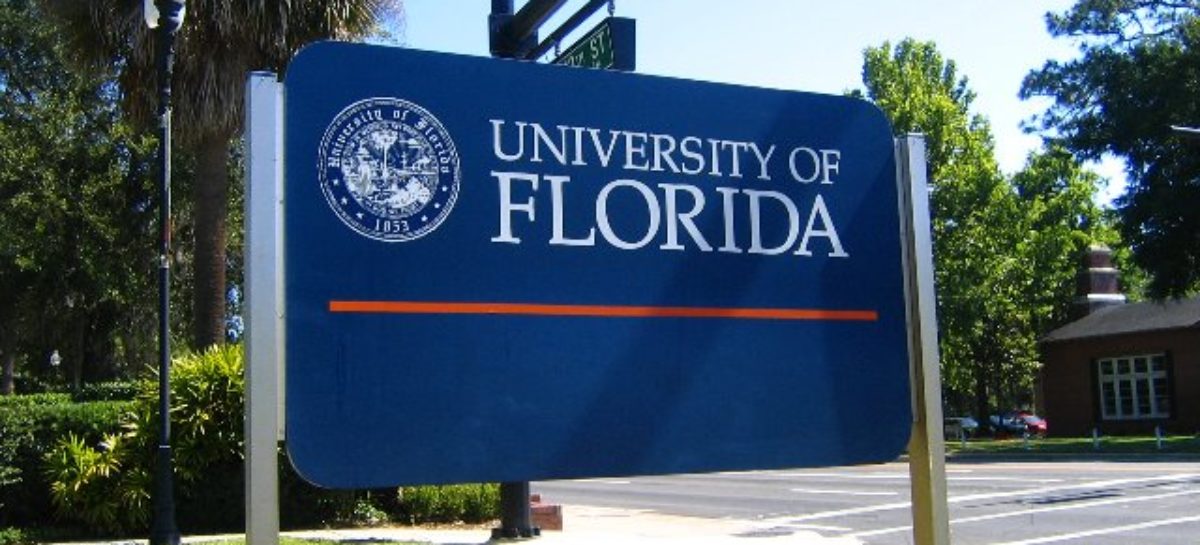Cientos de estudiantes universitarios han dado positivo por COVID-19 en Florida