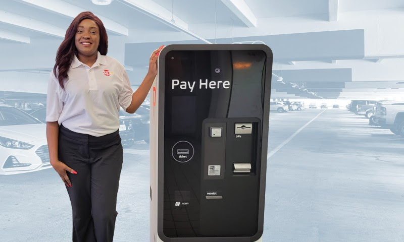 Los viajeros ahora pueden estacionar, pagar e ir con MIA Quick Pay
