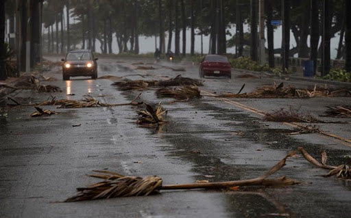 Ciudad de Miami se prepara para la llegada del huracán Isaías en medio de la pandemia