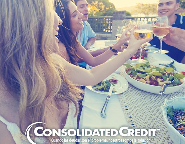 Cómo evitar deudas esta temporada de fiestas siguiendo las lecciones de Consolidated Credit