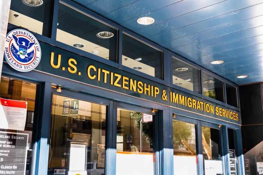 Así es el nuevo examen para la ciudadanía estadounidense: más difícil y largo