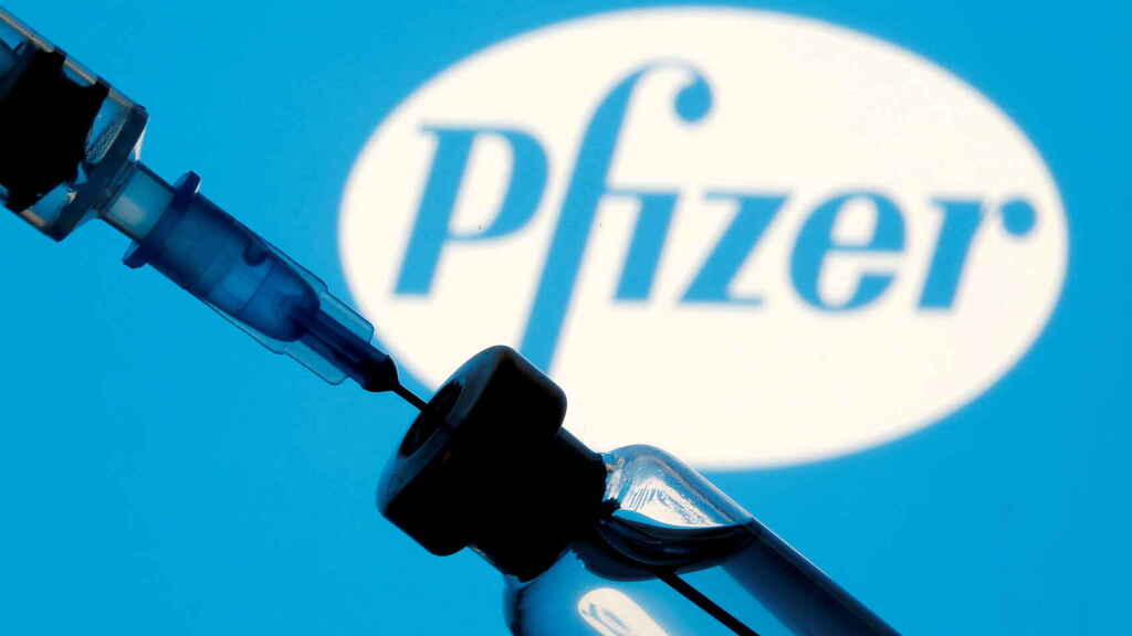 Pfizer anuncia que dos dosis no son suficientes para combatir la Ómicron
