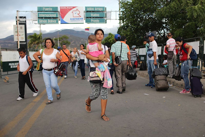 Cómo pasó Venezuela de ser el país más rico a convertirse en el más pobre de América Latina