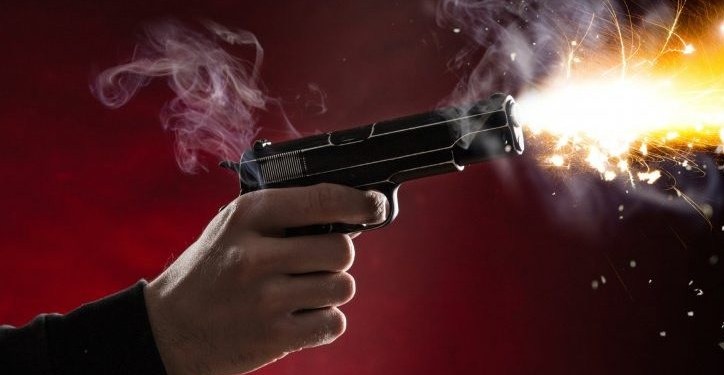 Adolescente fue asesinado mientras jugaba a dispararse con chaleco antibalas en Florida